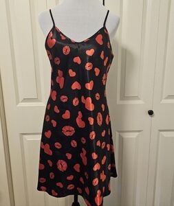 La VIE EN ROSE Slip Dress Chemise Coquette Black Red Heart Lingerie Sz M